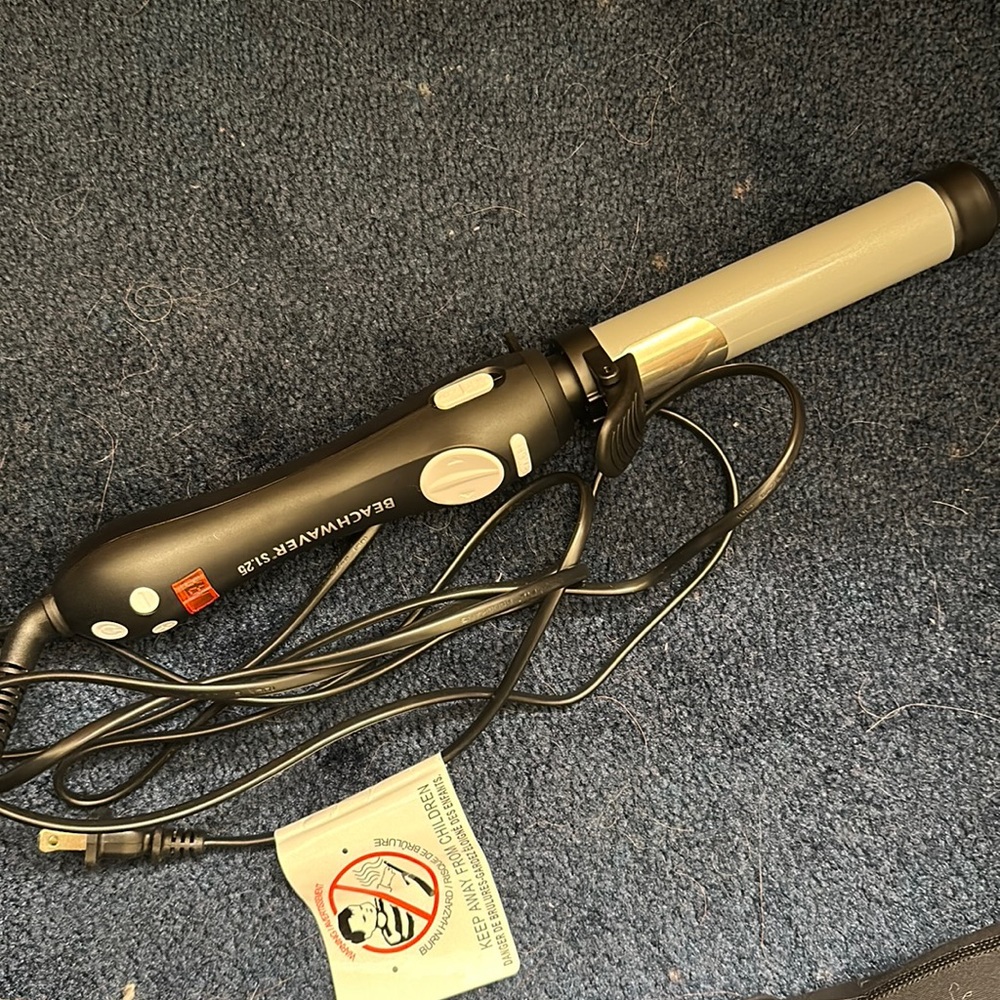 Beachwaver S1.25 curling iron